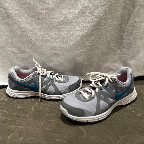 Nike revolution 2 - Picture 1 of 4
